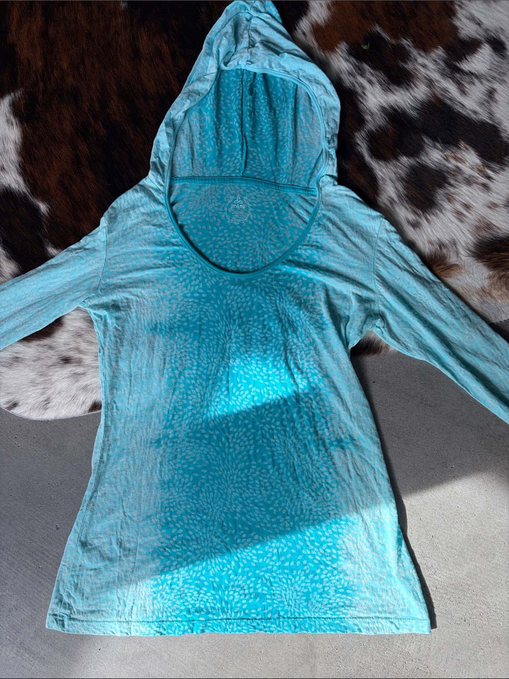 Prana Turquoise Hooded Long Sleeve Scoop Neck Top